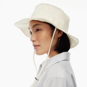 Wilfred Tabitha Bucket Hat NWOT